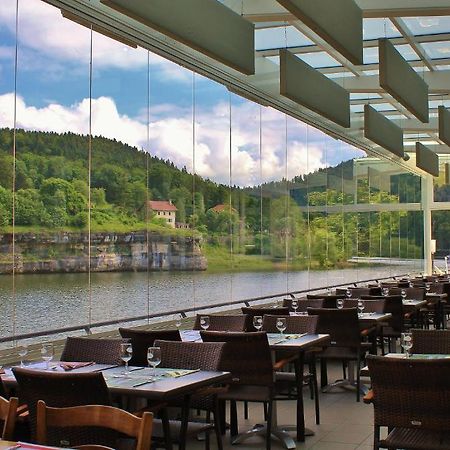 Hotel Les Rives Du Doubs Les Brenets Exterior foto
