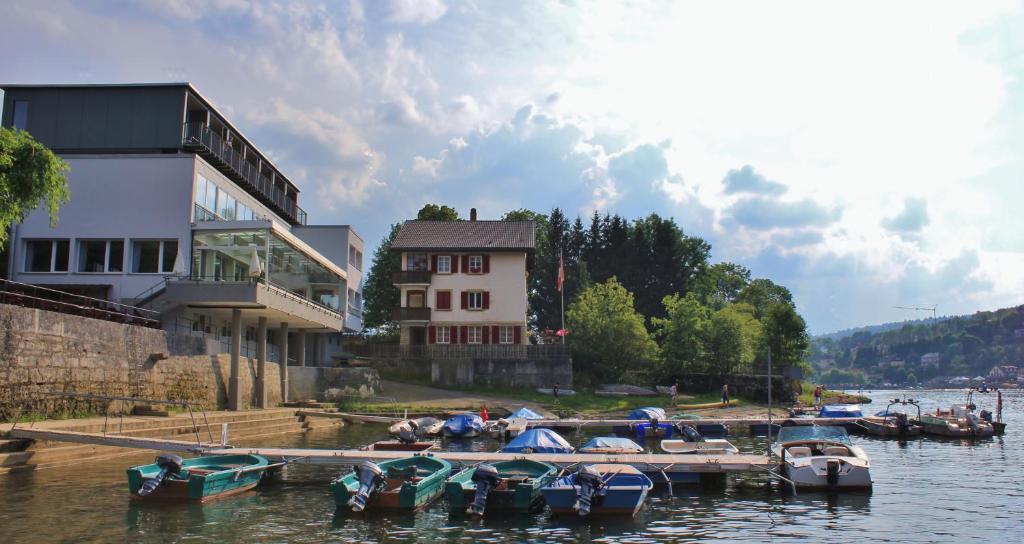 Hotel Les Rives Du Doubs Les Brenets Exterior foto